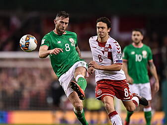 Waterford confirm signing of D...